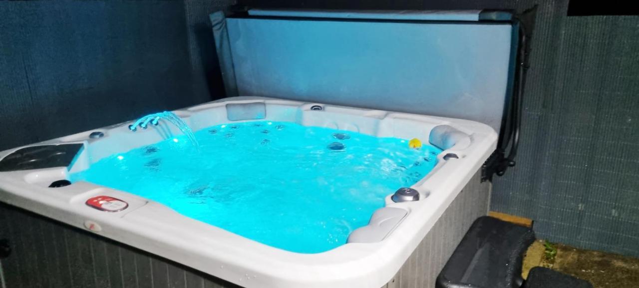 Villa Marthys House With Hot Tub Looe Exterior foto